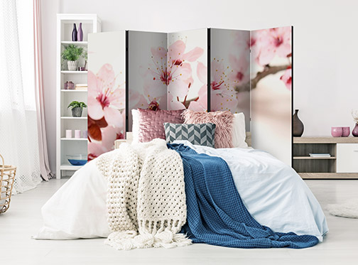 Gestaltung der Wand hinter dem Bett